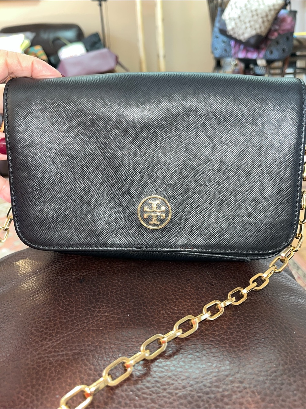 EUC Authentic Tory Burch Robinson Saffiano Leather Chain and Leather Crossbody